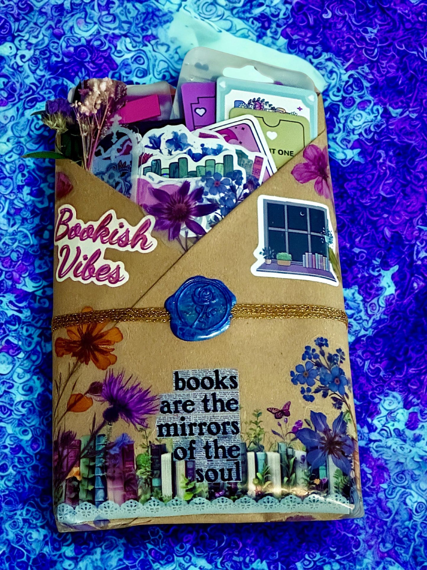 Romantasy Blind Date With a Book Gift | Fantasy Romance Mystery Box | Readers' Favorite Gift